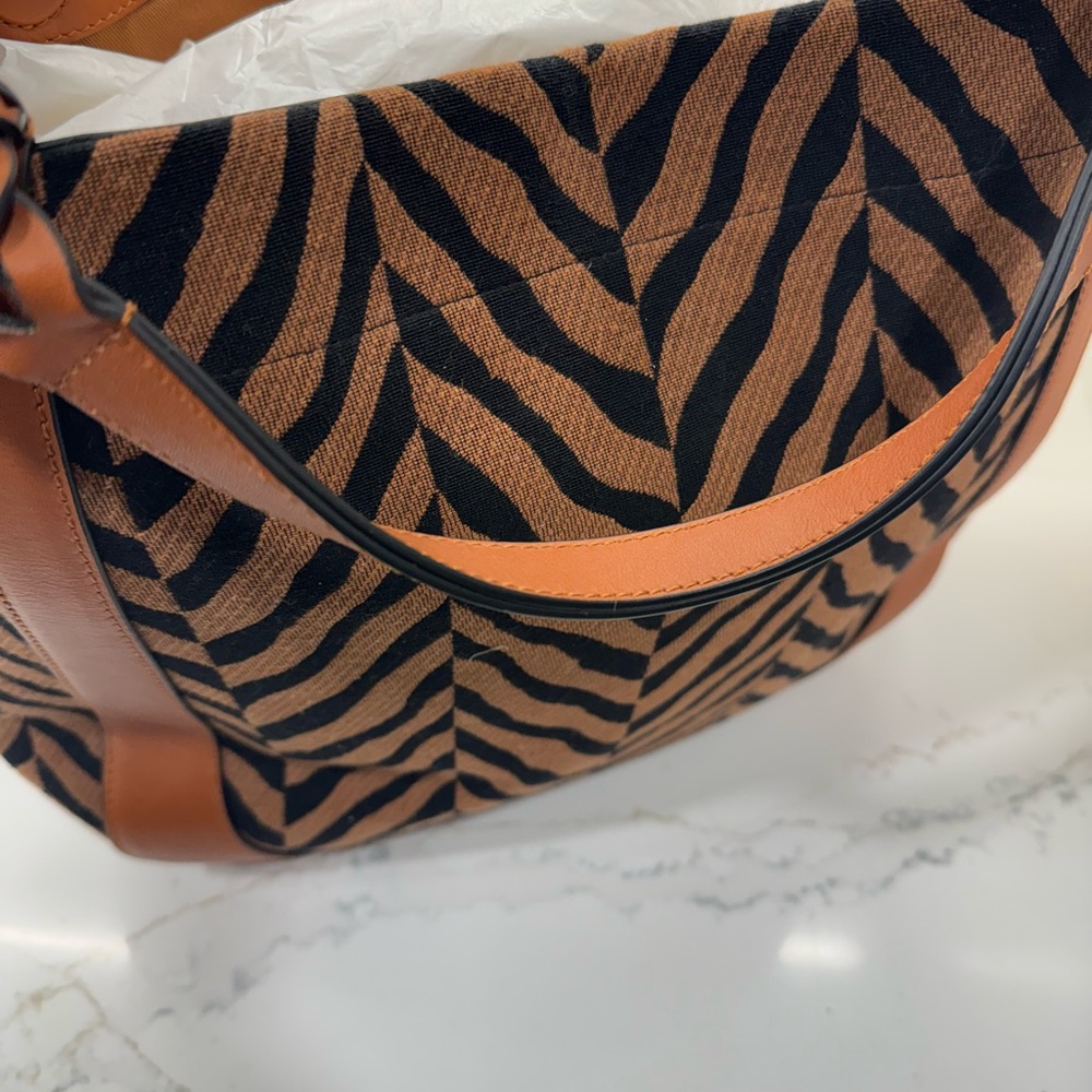 Ulla Johnson Albers Tiger Canvas Tote Bag - Picture 4 of 16